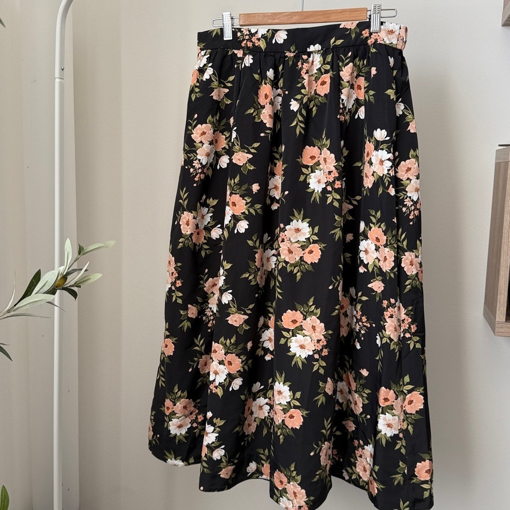 The Occasion by Old Navy High-Waisted Taffeta Midi Skirt Size L